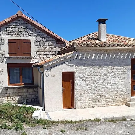 La Maison De Pejusclat Dom wakacyjny *