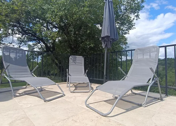 La Maison De Pejusclat بيت للعطل Villeseque